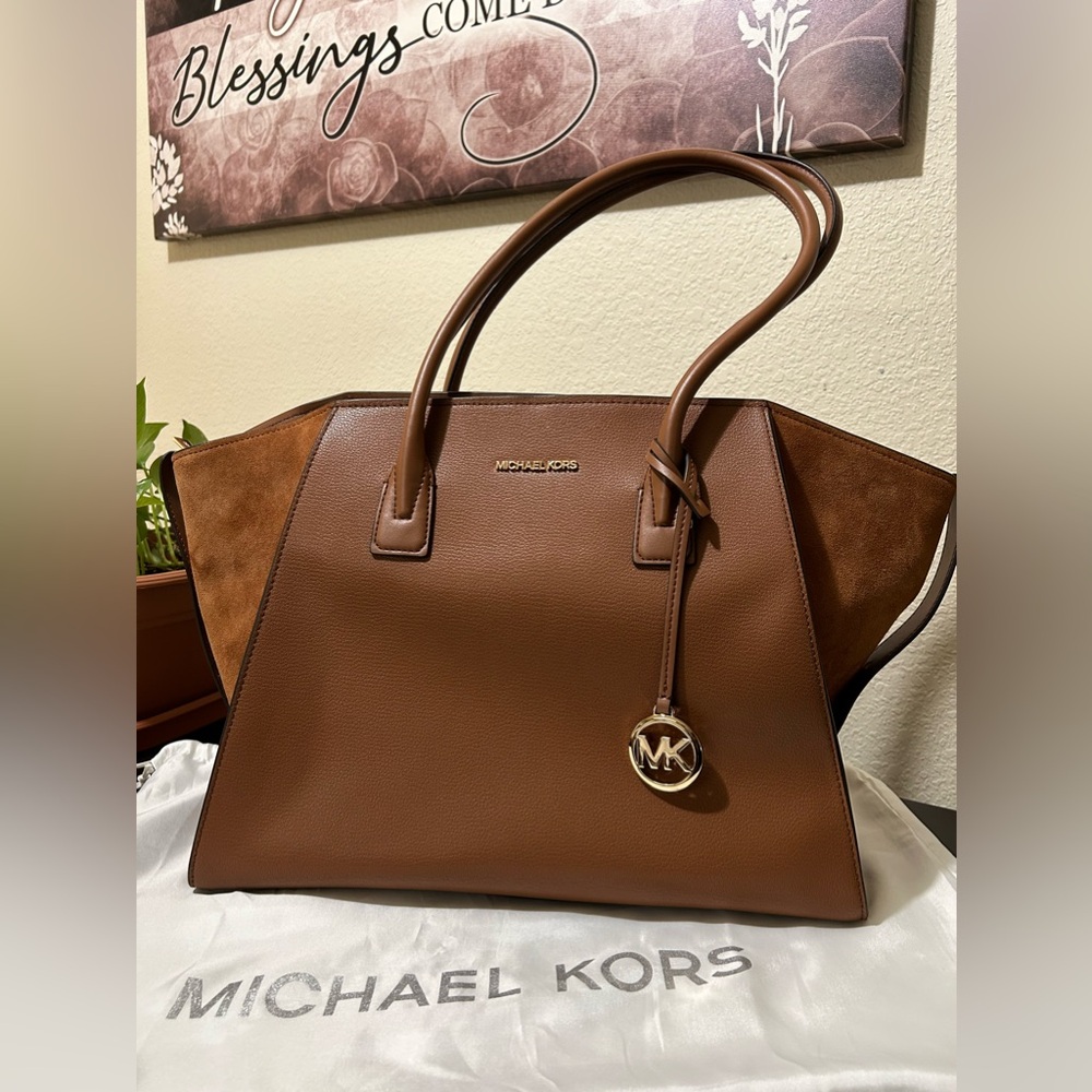 Brand new Authentic Michael Kors purse or overnight bag